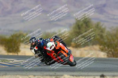 media/Jan-16-2022-CVMA (Sun) [[7f3d92989d]]/Race 2 Supersport Middleweight/